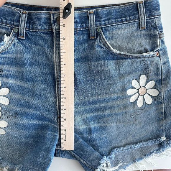 Vintage Levi's Orange Tab Denim Cutoff Jeans Short Floral Reworked - Picture 5 of 11